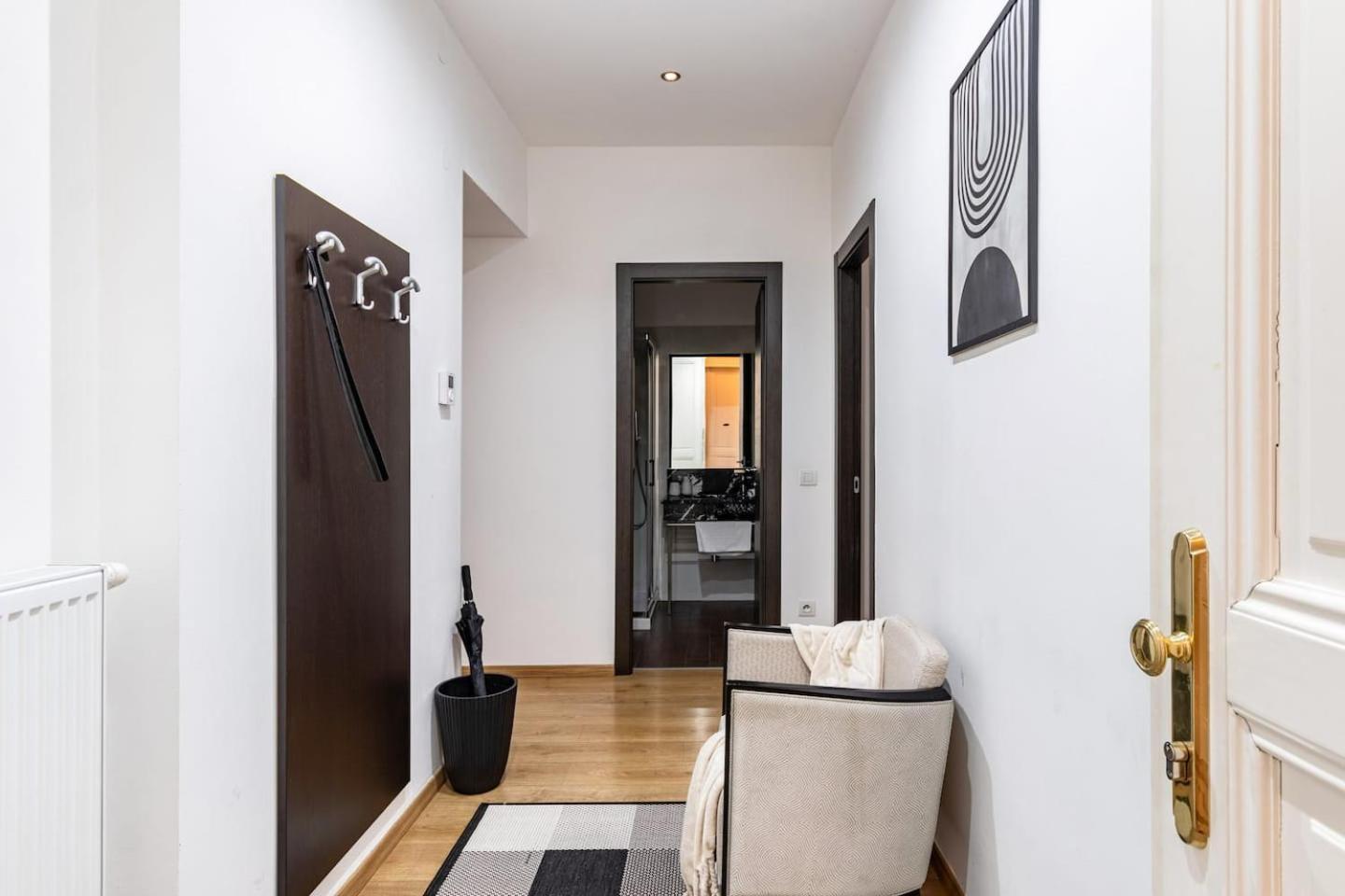 Place Of Grace - 50 Meters From Dancing House Prague Exterior photo
